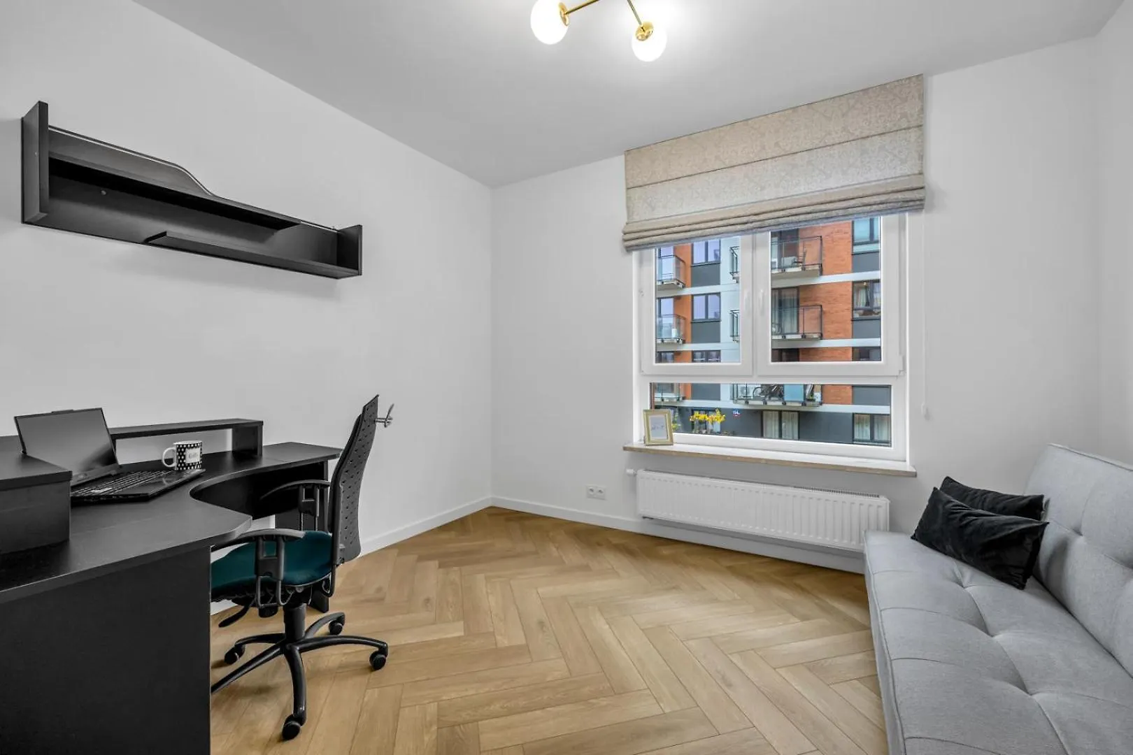 61M2 Wlochy Apt - Parking, Gym, Balcony, Workspace - By Rentujemy Warsaw Poland